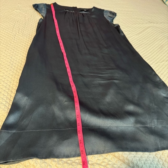 Banana Republic Midnight Blue Blouse | Very Good Condition - Picture 7 of 10